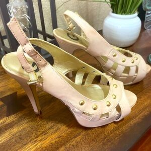 Sling back heel G by Guess bone color